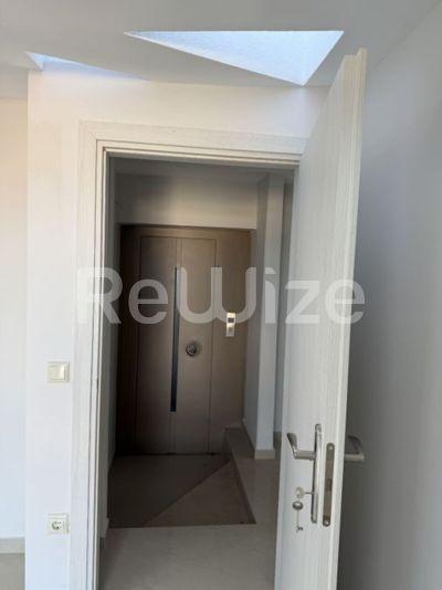 Photo 10,Διάδρομος,ΠΏΛΗΣΗ,Κατοικία,Μονοκατοικία,220τ.μ,€600,000,Πανόραμα