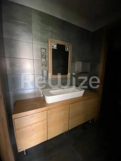 Photo 3,Μπάνιο,ΕΝΟΙΚΊΑΣΗ,Επαγγελματικό,Κατάστημα,172τ.μ,€2,000,Βότση