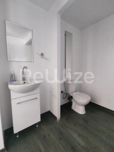 Photo 15,Μπάνιο,ΕΝΟΙΚΊΑΣΗ,Επαγγελματικό,Κατάστημα,375τ.μ,€2,800,Βυζάντιο